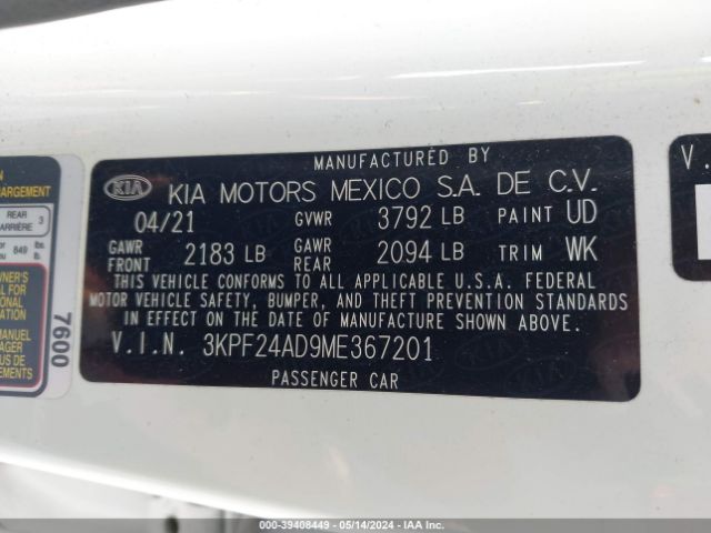 Photo 8 VIN: 3KPF24AD9ME367201 - KIA FORTE 