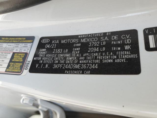 Photo 11 VIN: 3KPF24AD9ME367344 - KIA FORTE 