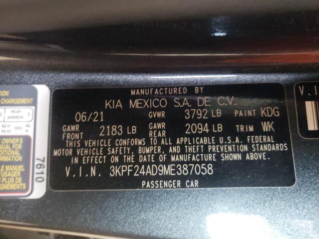 Photo 11 VIN: 3KPF24AD9ME387058 - KIA FORTE FE 