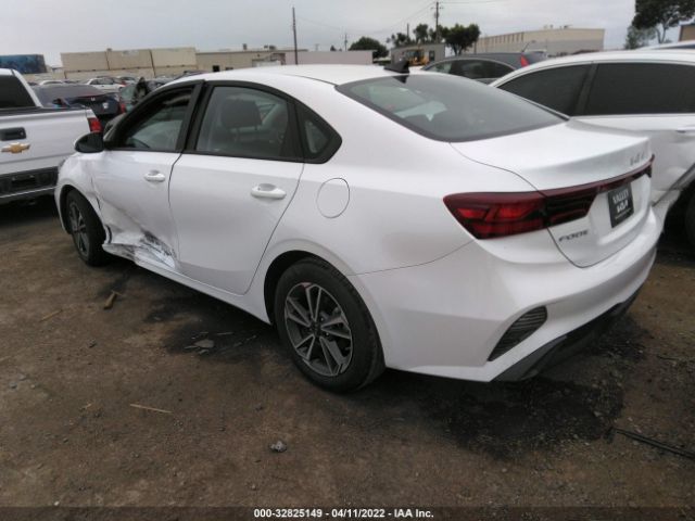 Photo 2 VIN: 3KPF24AD9NE431058 - KIA FORTE 