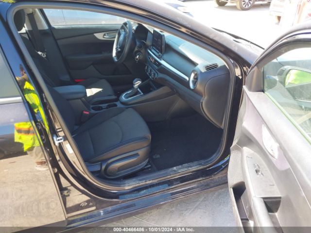 Photo 4 VIN: 3KPF24AD9NE447955 - KIA FORTE 