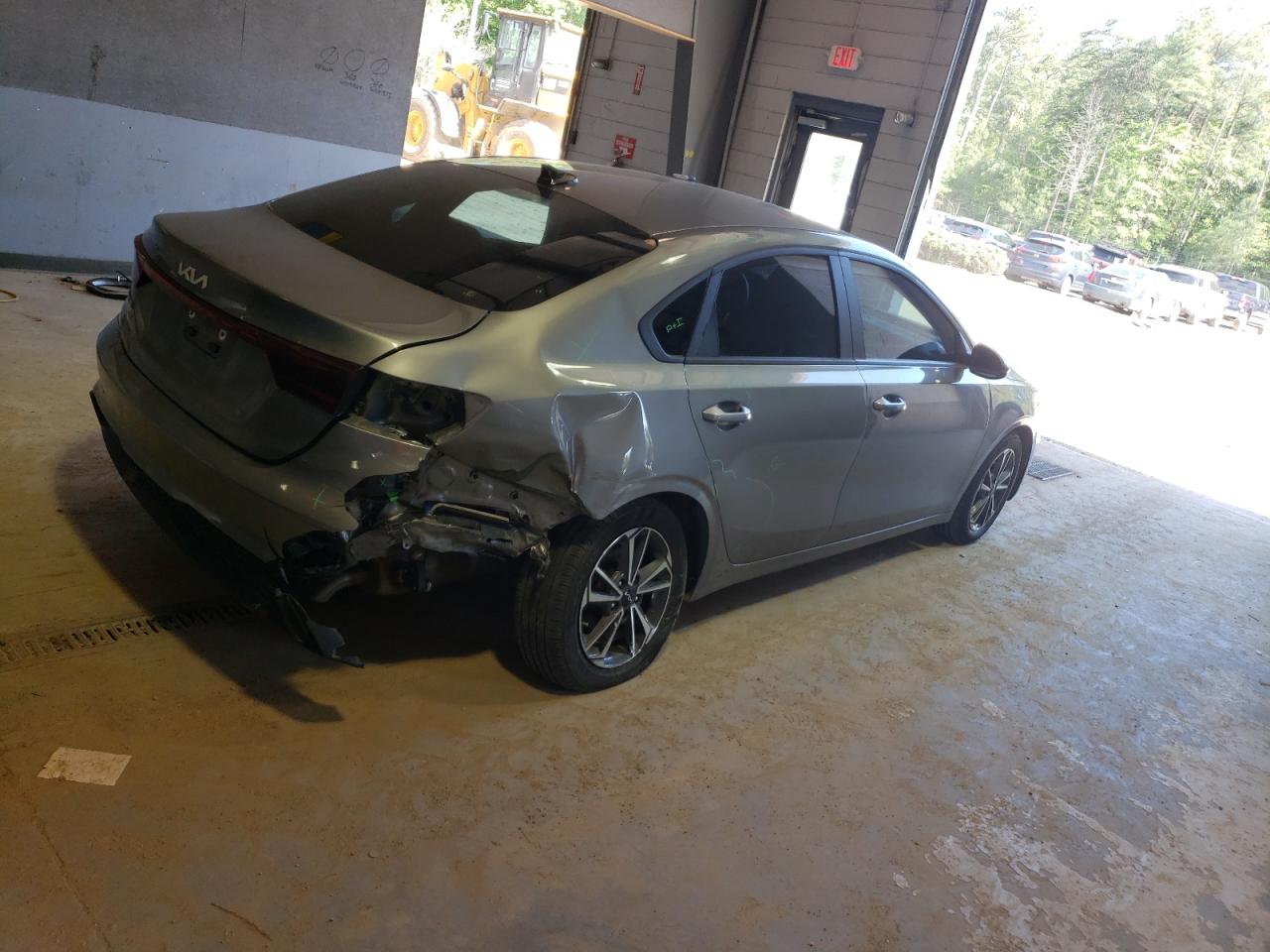 Photo 2 VIN: 3KPF24AD9NE476453 - KIA FORTE 