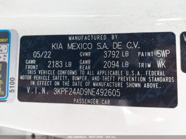 Photo 8 VIN: 3KPF24AD9NE492605 - KIA FORTE 