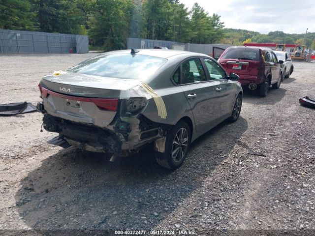 Photo 3 VIN: 3KPF24AD9PE510717 - KIA FORTE 