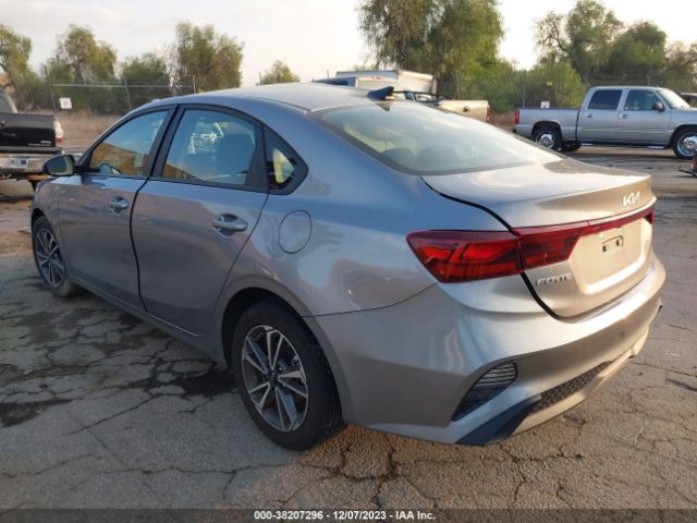 Photo 2 VIN: 3KPF24AD9PE549775 - KIA FORTE 