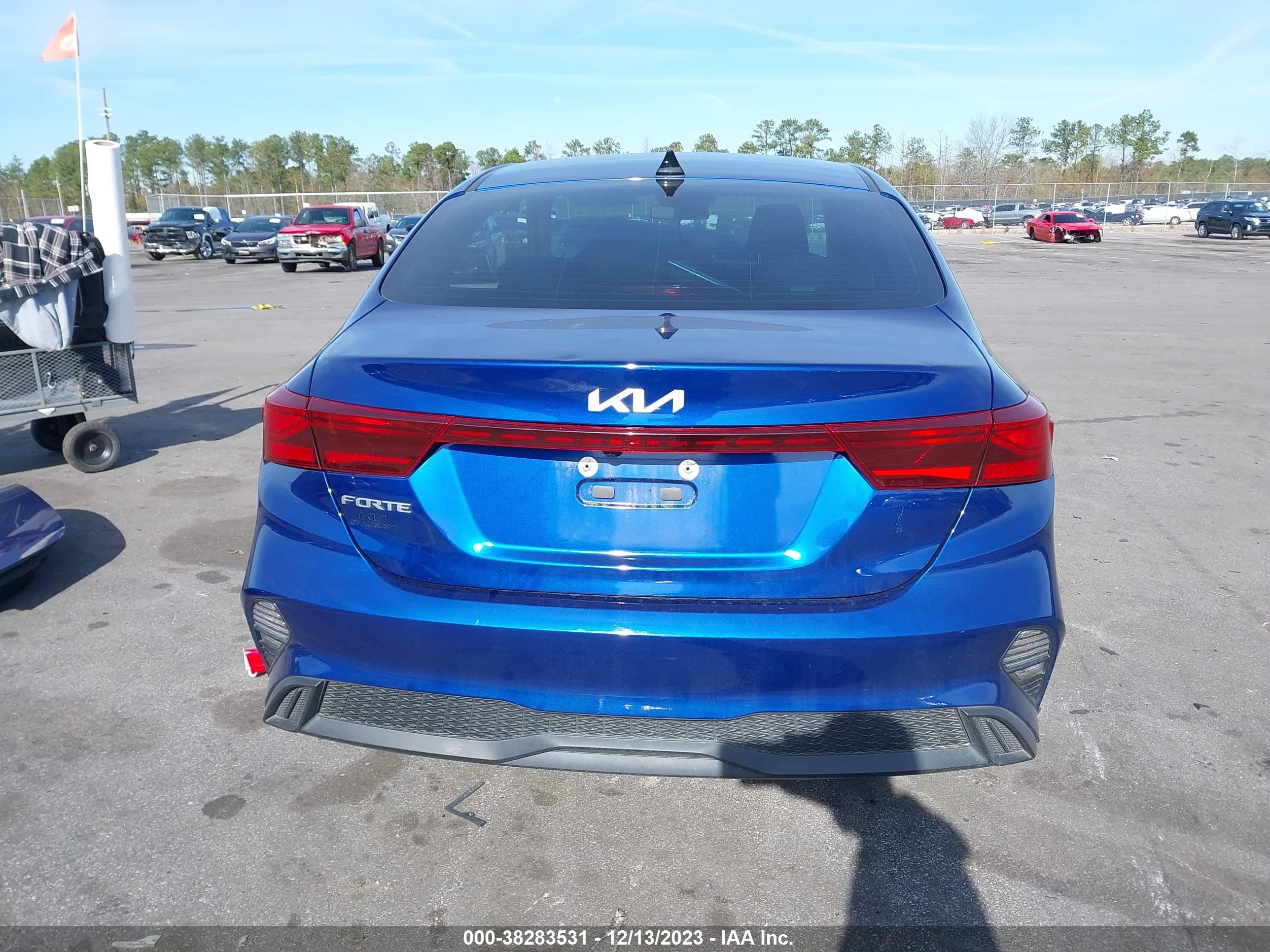 Photo 15 VIN: 3KPF24AD9PE581108 - KIA FORTE 