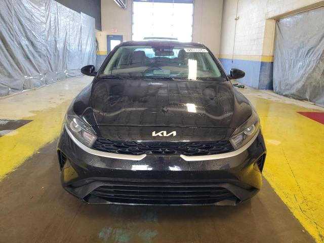 Photo 4 VIN: 3KPF24AD9PE592402 - KIA FORTE LX 