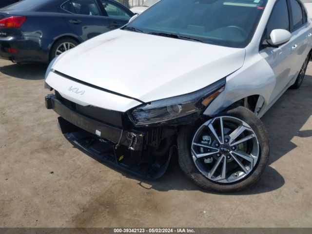 Photo 5 VIN: 3KPF24AD9PE630520 - KIA FORTE 