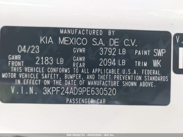 Photo 8 VIN: 3KPF24AD9PE630520 - KIA FORTE 