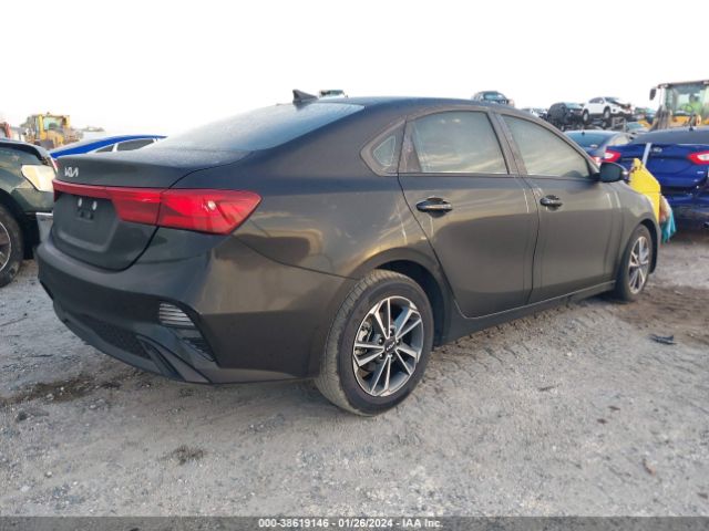 Photo 3 VIN: 3KPF24AD9PE631408 - KIA FORTE 