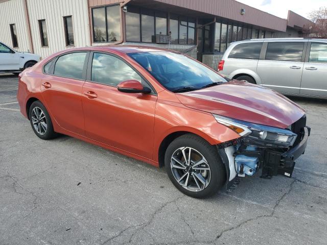 Photo 3 VIN: 3KPF24AD9PE667020 - KIA FORTE LX 