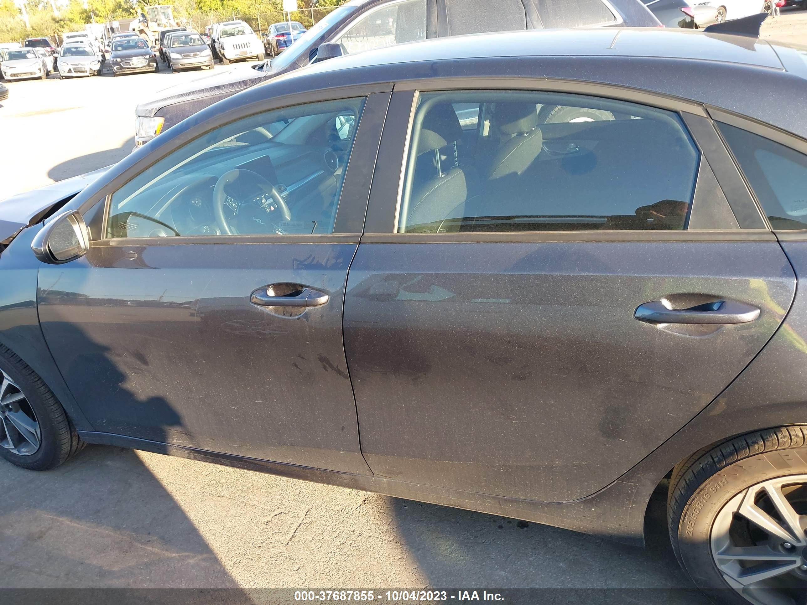 Photo 14 VIN: 3KPF24AD9PE668586 - KIA FORTE 