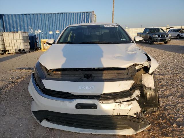 Photo 4 VIN: 3KPF24AD9PE669253 - KIA FORTE LX 