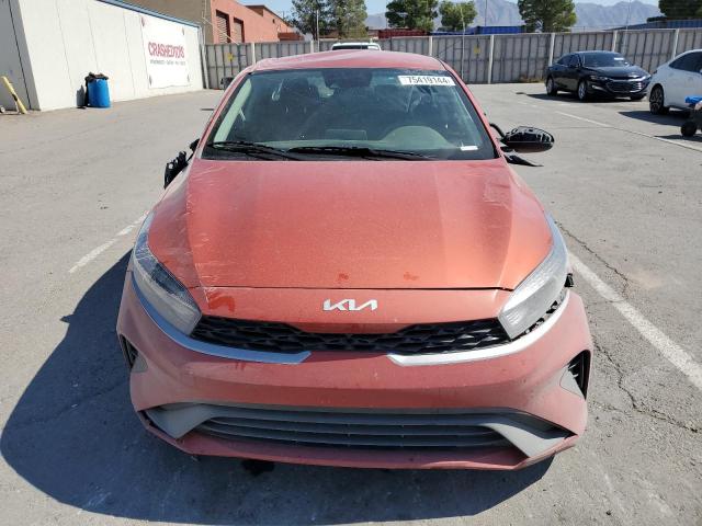 Photo 4 VIN: 3KPF24AD9PE672184 - KIA FORTE LX 