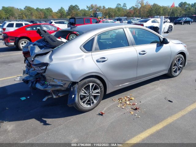 Photo 3 VIN: 3KPF24AD9PE682603 - KIA FORTE 