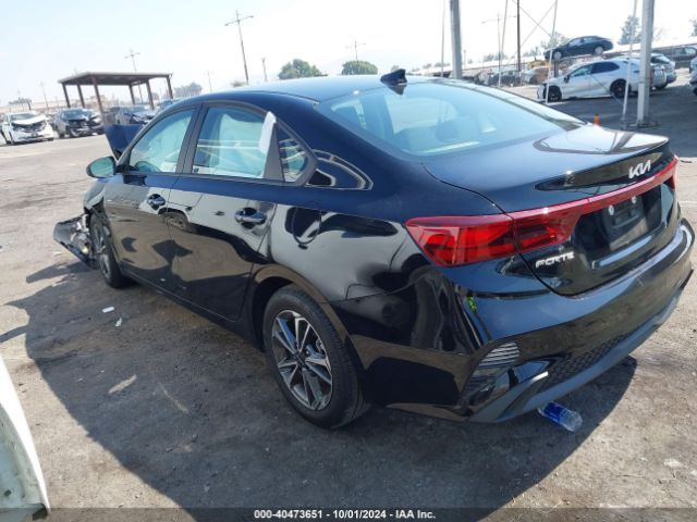 Photo 2 VIN: 3KPF24AD9RE801768 - KIA FORTE 