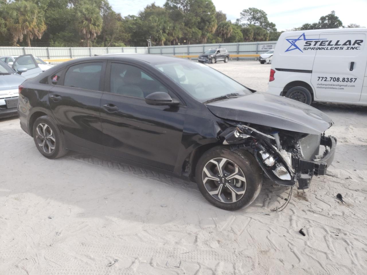 Photo 3 VIN: 3KPF24ADXKE007531 - KIA FORTE 