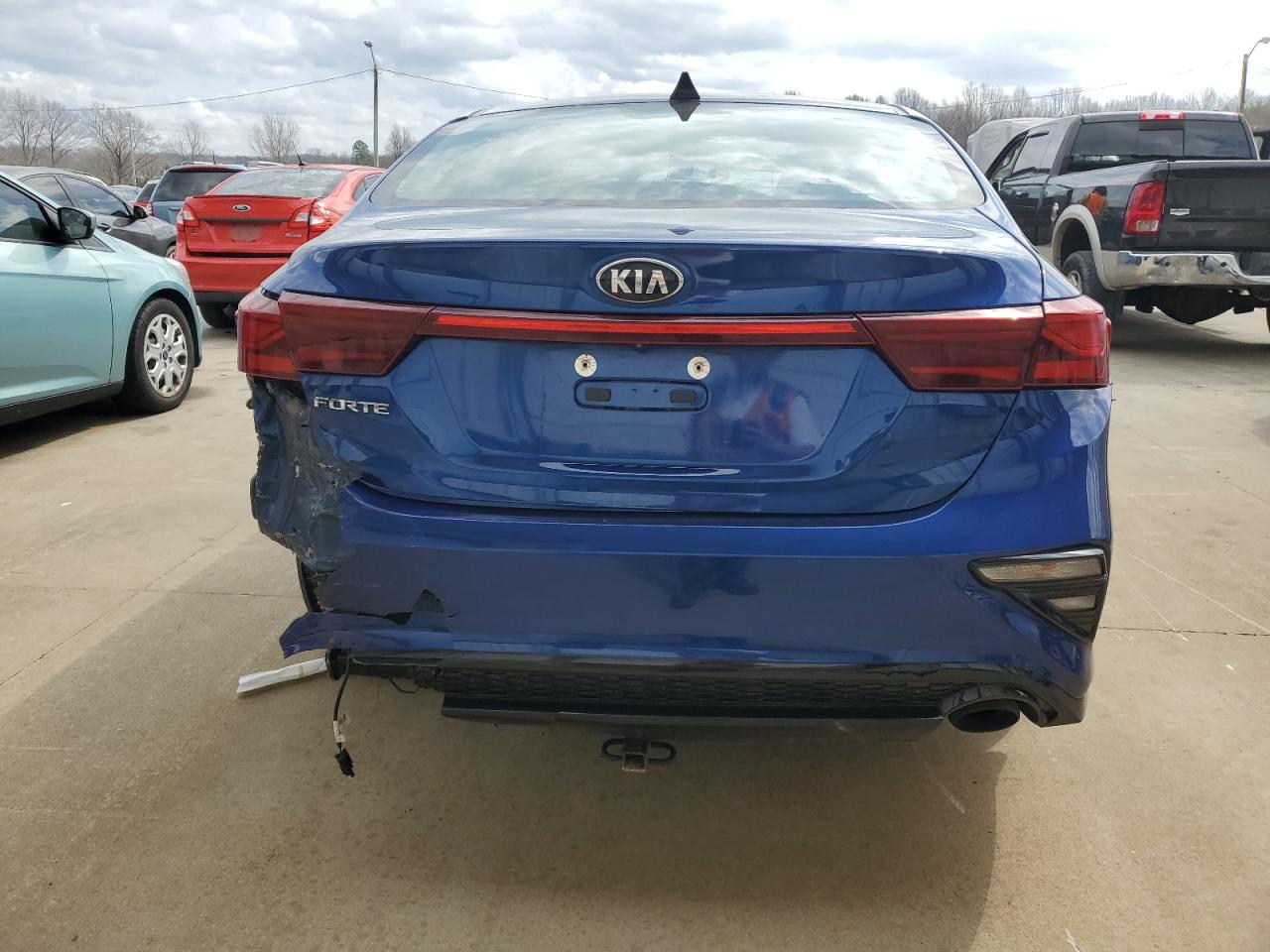 Photo 5 VIN: 3KPF24ADXKE026340 - KIA FORTE 