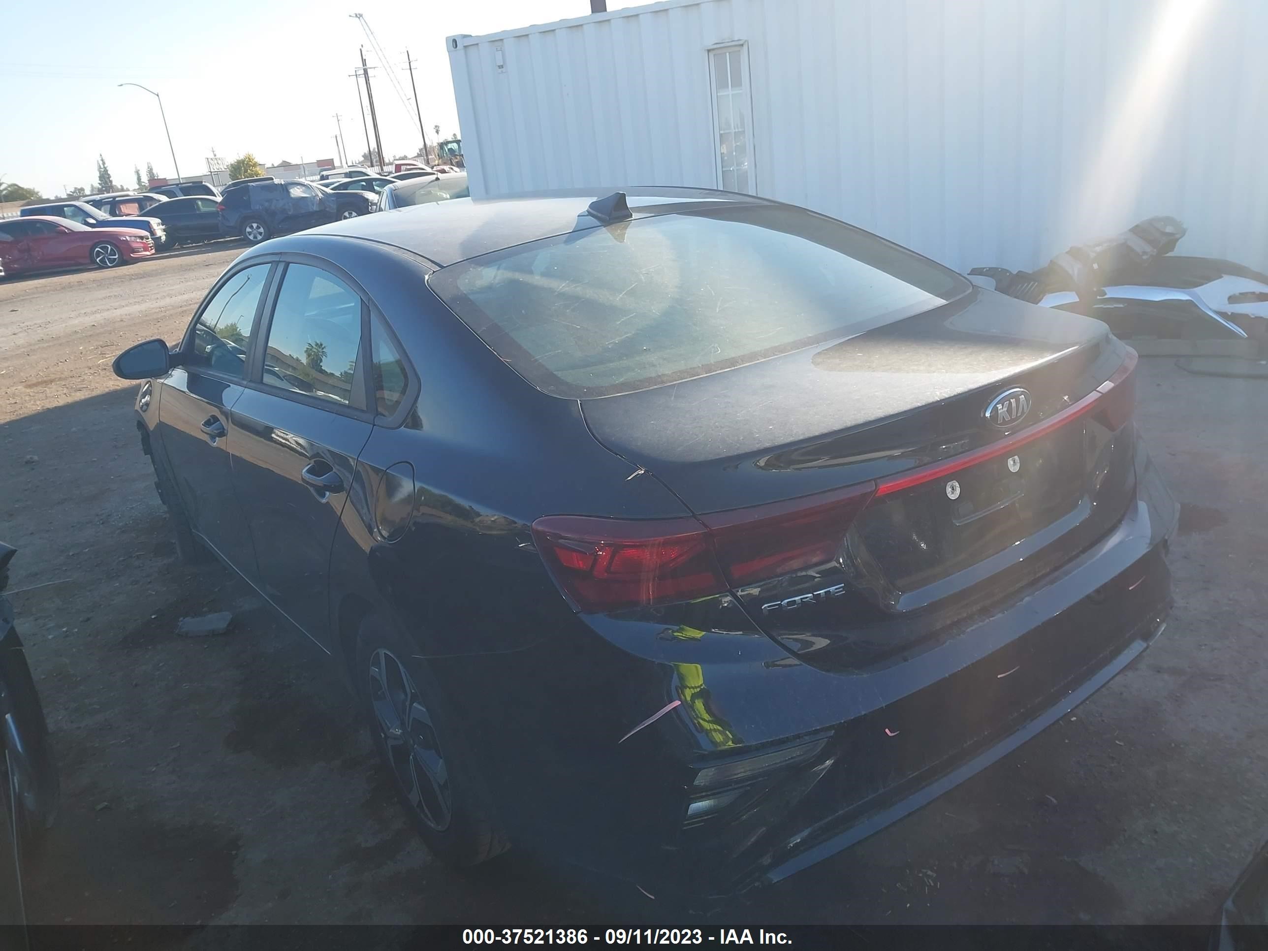 Photo 2 VIN: 3KPF24ADXKE036124 - KIA FORTE 