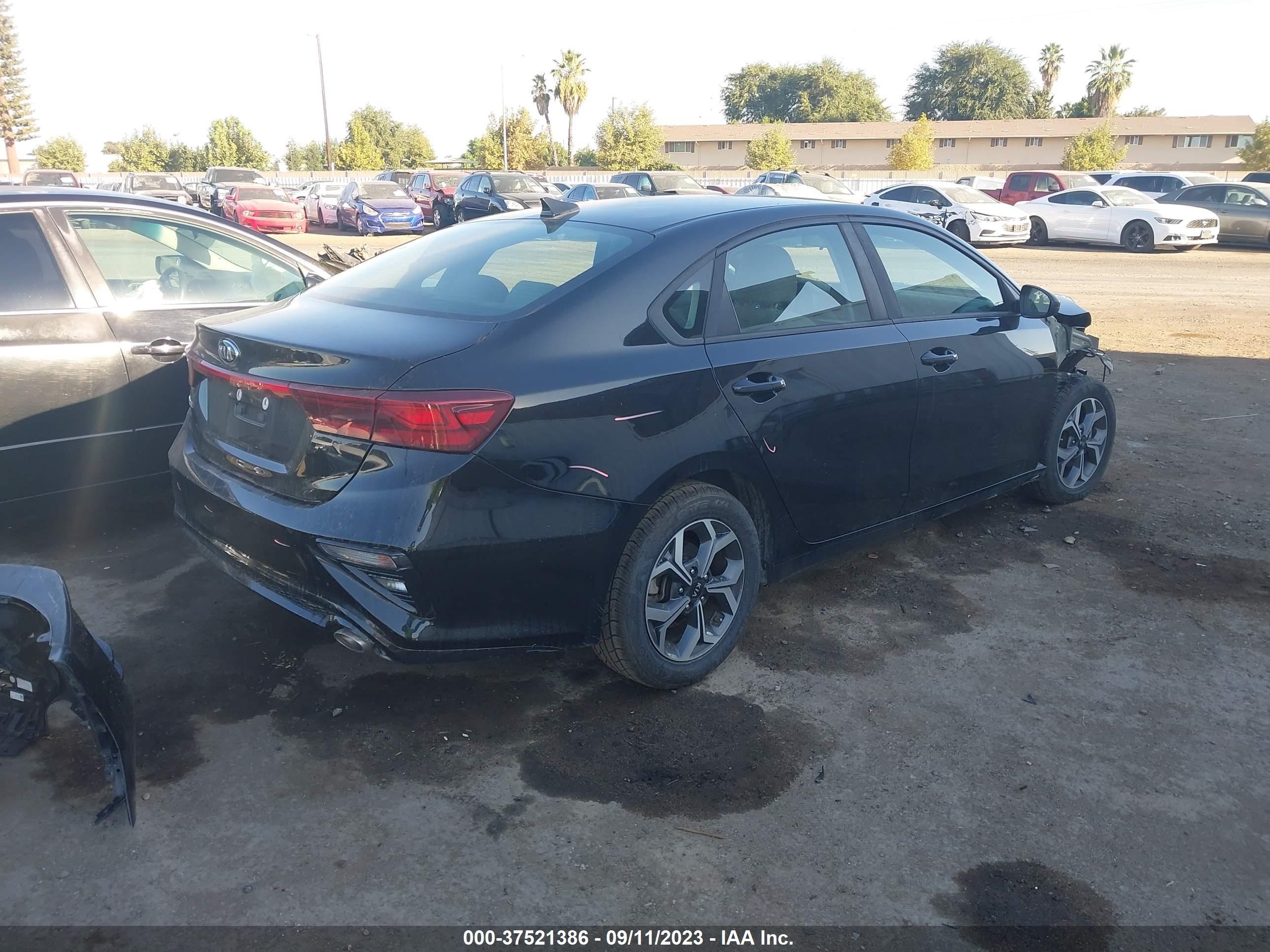 Photo 3 VIN: 3KPF24ADXKE036124 - KIA FORTE 