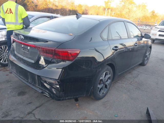 Photo 3 VIN: 3KPF24ADXKE066305 - KIA FORTE 