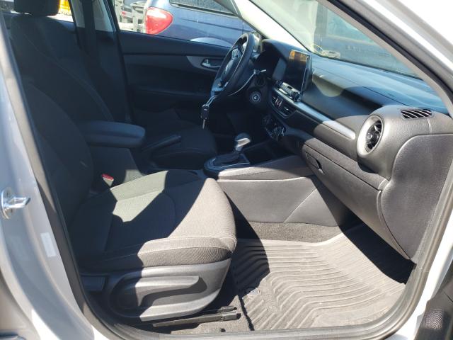 Photo 4 VIN: 3KPF24ADXKE076865 - KIA FORTE FE 