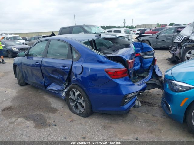 Photo 2 VIN: 3KPF24ADXKE108777 - KIA FORTE 