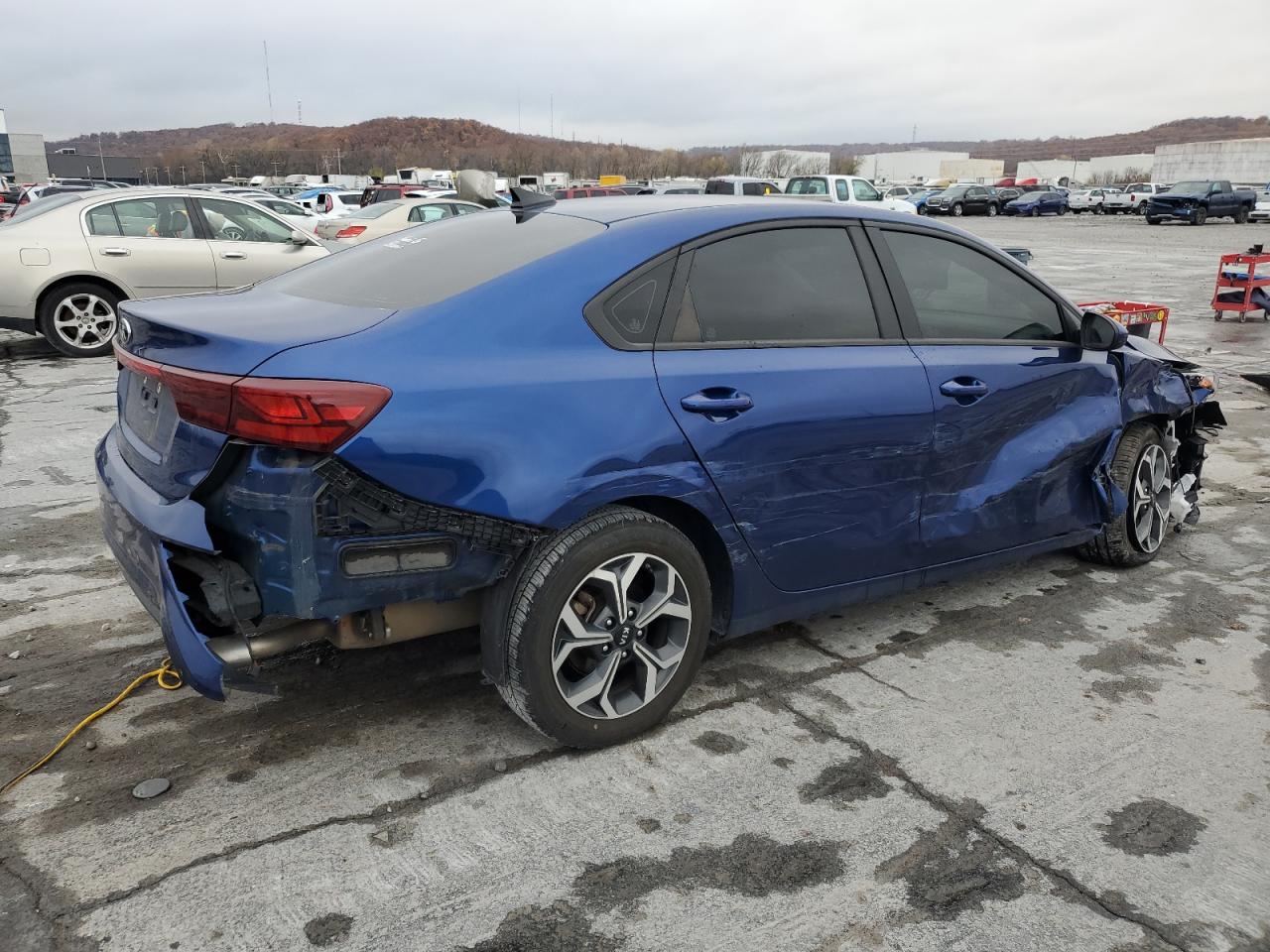 Photo 2 VIN: 3KPF24ADXME262540 - KIA FORTE 