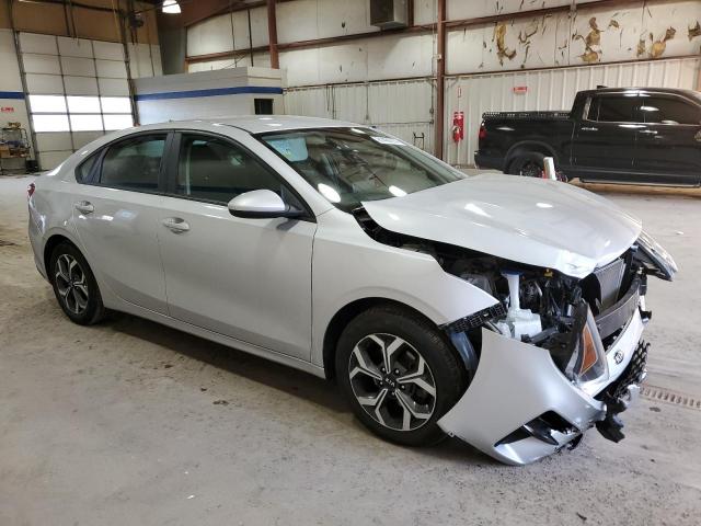 Photo 3 VIN: 3KPF24ADXME267382 - KIA FORTE FE 