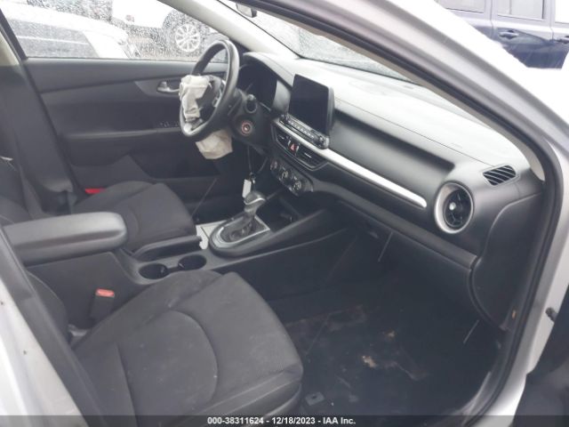 Photo 4 VIN: 3KPF24ADXME269780 - KIA FORTE 