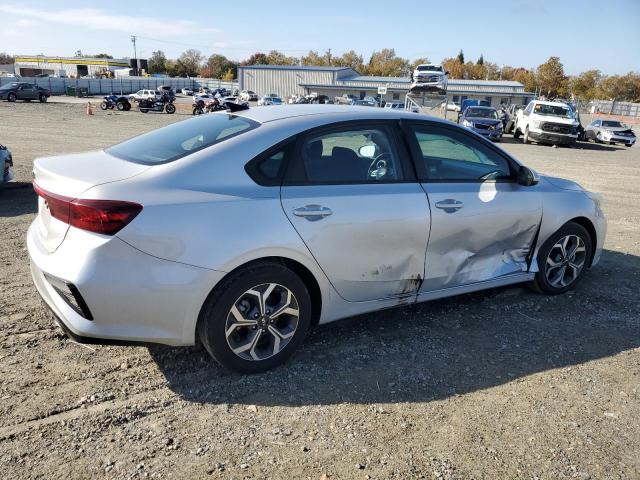 Photo 2 VIN: 3KPF24ADXME283968 - KIA FORTE FE 