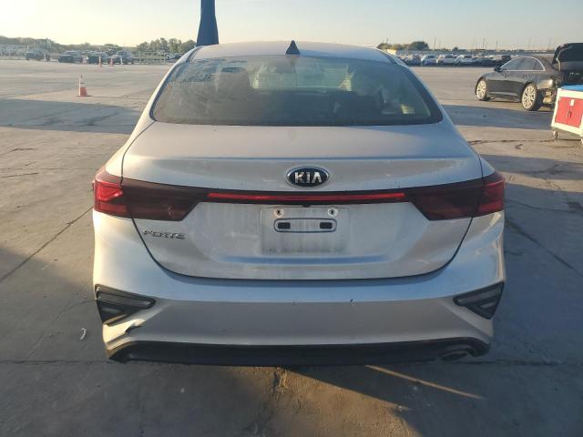 Photo 5 VIN: 3KPF24ADXME294386 - KIA FORTE FE 