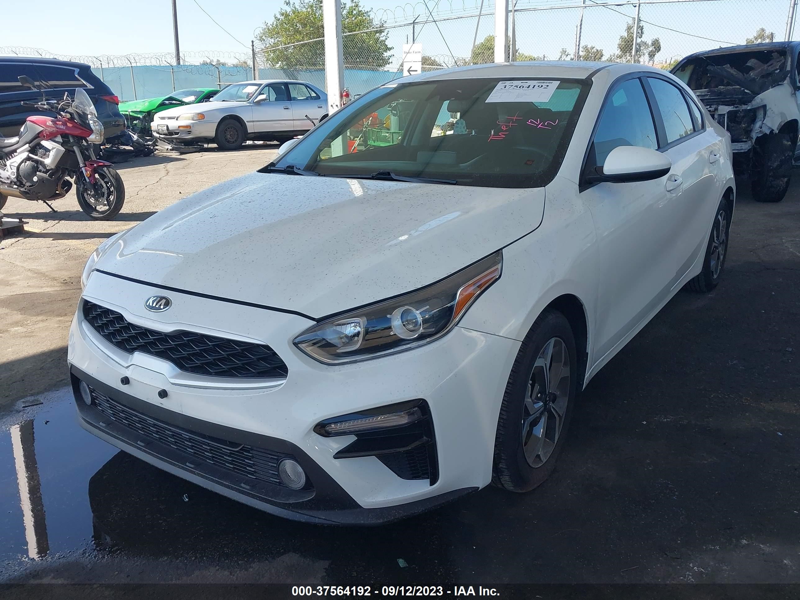 Photo 1 VIN: 3KPF24ADXME294890 - KIA FORTE 