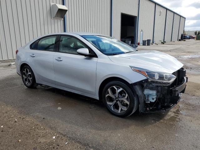 Photo 3 VIN: 3KPF24ADXME308917 - KIA FORTE 