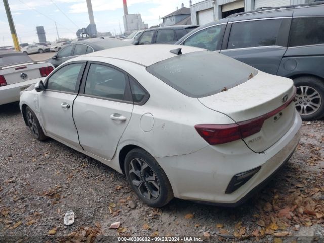 Photo 2 VIN: 3KPF24ADXME313972 - KIA FORTE 