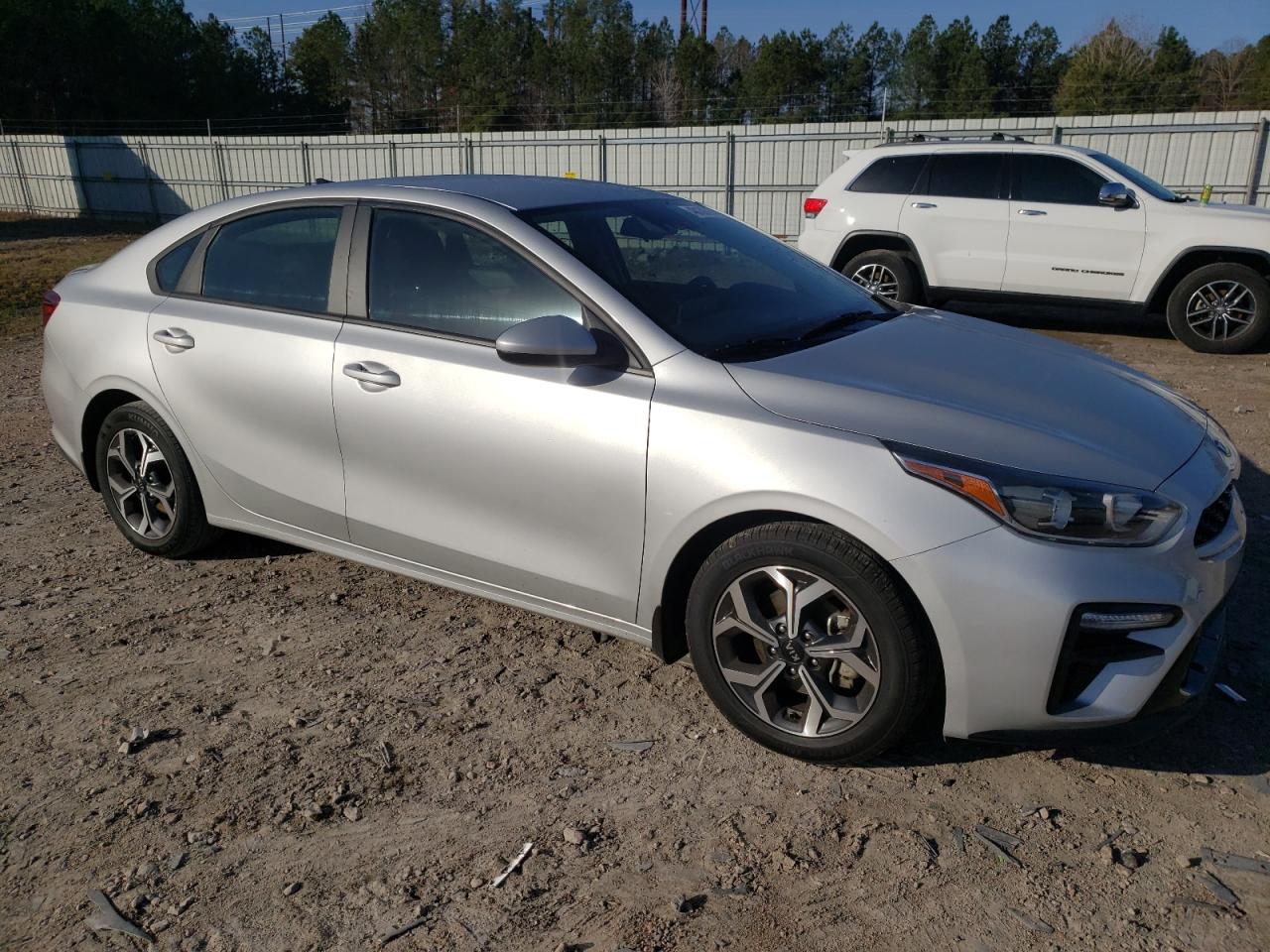 Photo 3 VIN: 3KPF24ADXME337253 - KIA FORTE 