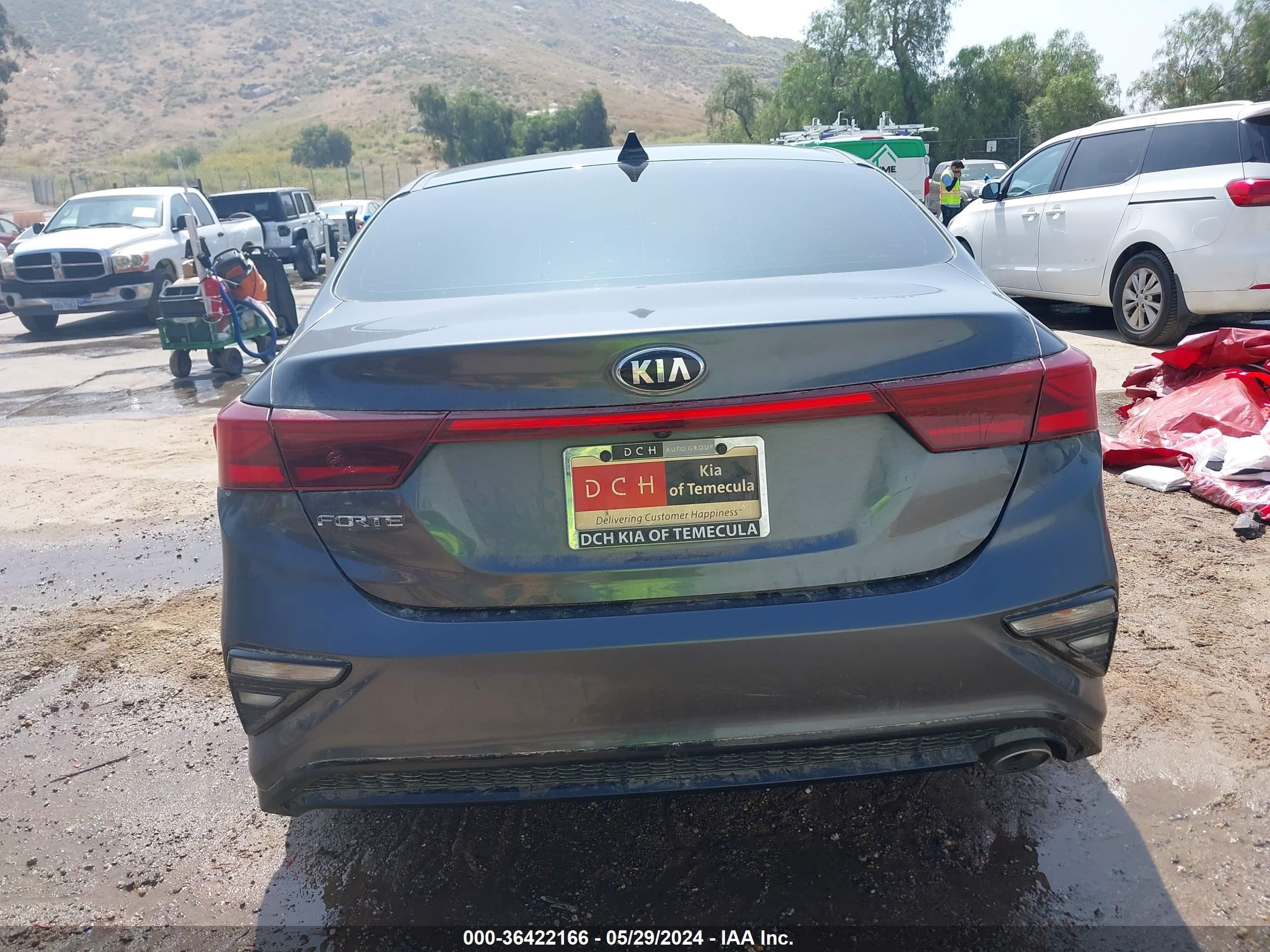 Photo 15 VIN: 3KPF24ADXME346521 - KIA FORTE 