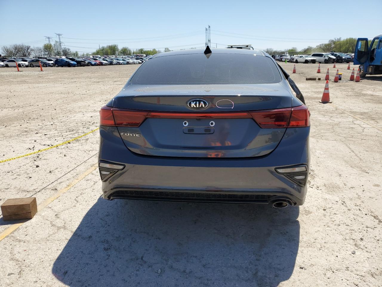 Photo 5 VIN: 3KPF24ADXME380376 - KIA FORTE 