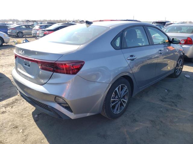 Photo 3 VIN: 3KPF24ADXNE436317 - KIA FORTE FE 