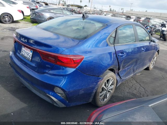 Photo 3 VIN: 3KPF24ADXNE457863 - KIA FORTE 