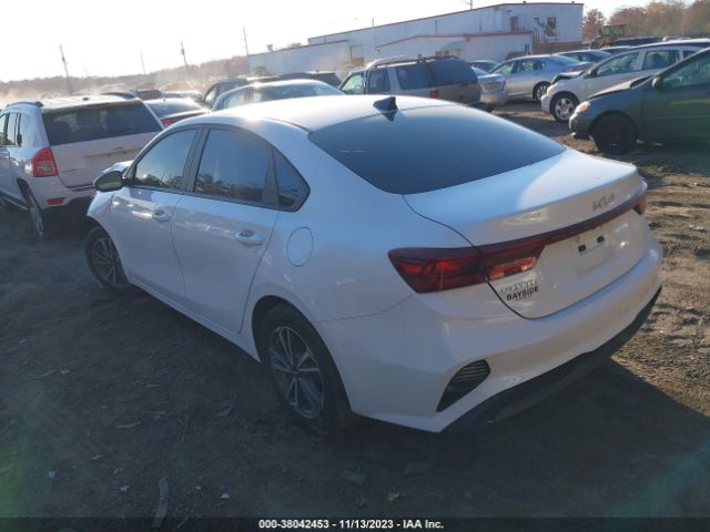 Photo 2 VIN: 3KPF24ADXNE466448 - KIA FORTE 