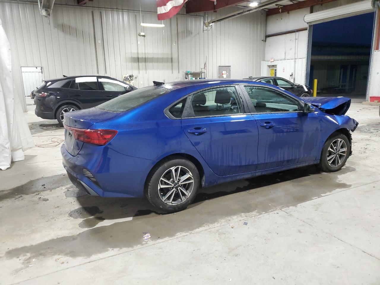 Photo 2 VIN: 3KPF24ADXNE488787 - KIA FORTE 