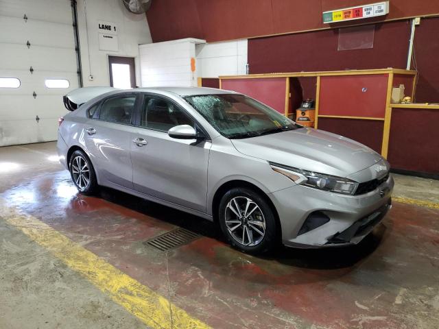 Photo 3 VIN: 3KPF24ADXPE540504 - KIA FORTE LX 