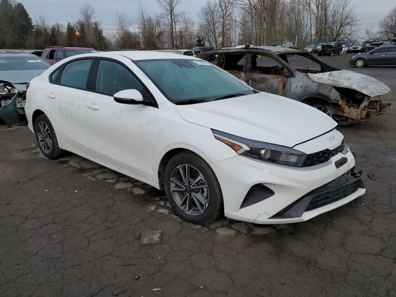 Photo 3 VIN: 3KPF24ADXPE563264 - KIA FORTE 