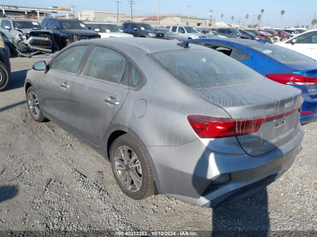 Photo 2 VIN: 3KPF24ADXPE572918 - KIA FORTE 