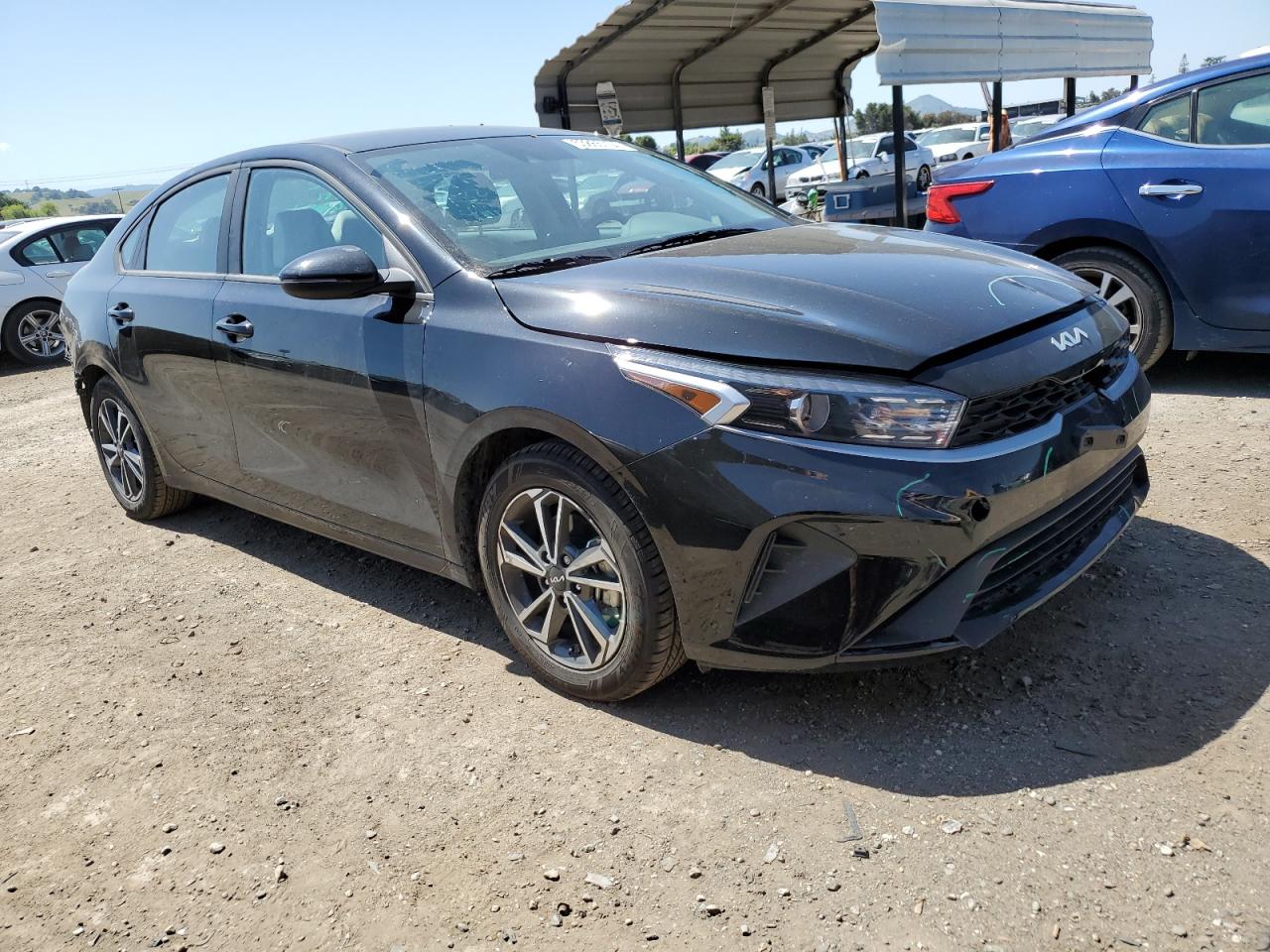 Photo 3 VIN: 3KPF24ADXPE581084 - KIA FORTE 