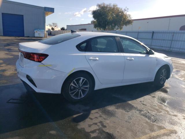 Photo 2 VIN: 3KPF24ADXPE617825 - KIA FORTE LX 