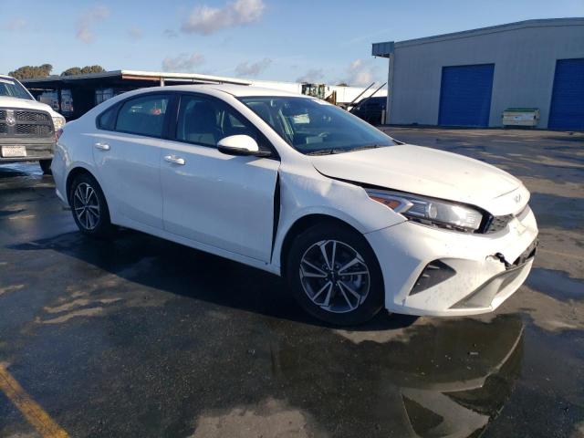 Photo 3 VIN: 3KPF24ADXPE617825 - KIA FORTE LX 