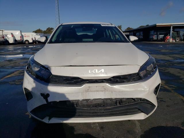 Photo 4 VIN: 3KPF24ADXPE617825 - KIA FORTE LX 