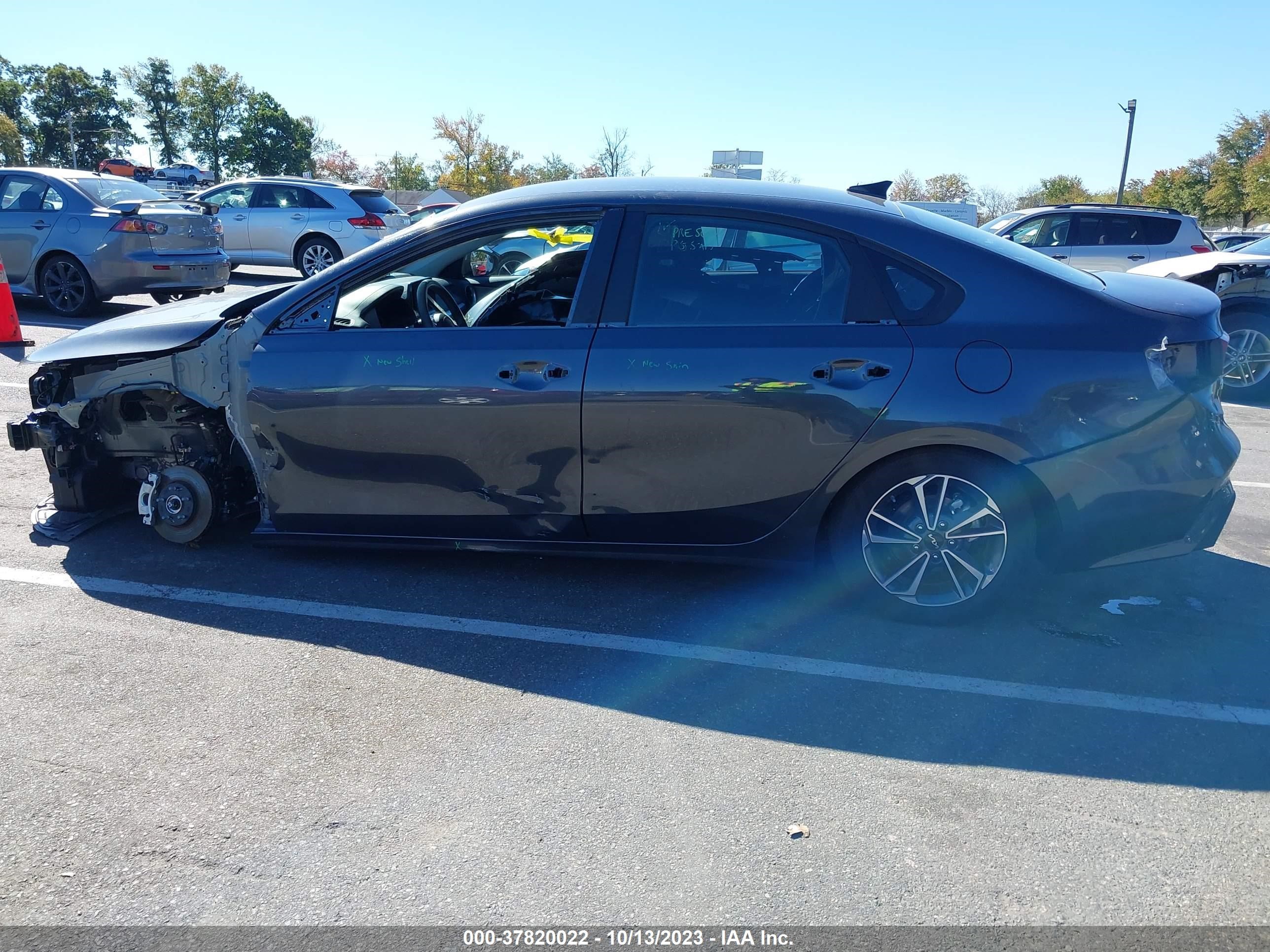 Photo 13 VIN: 3KPF24ADXPE636214 - KIA FORTE 